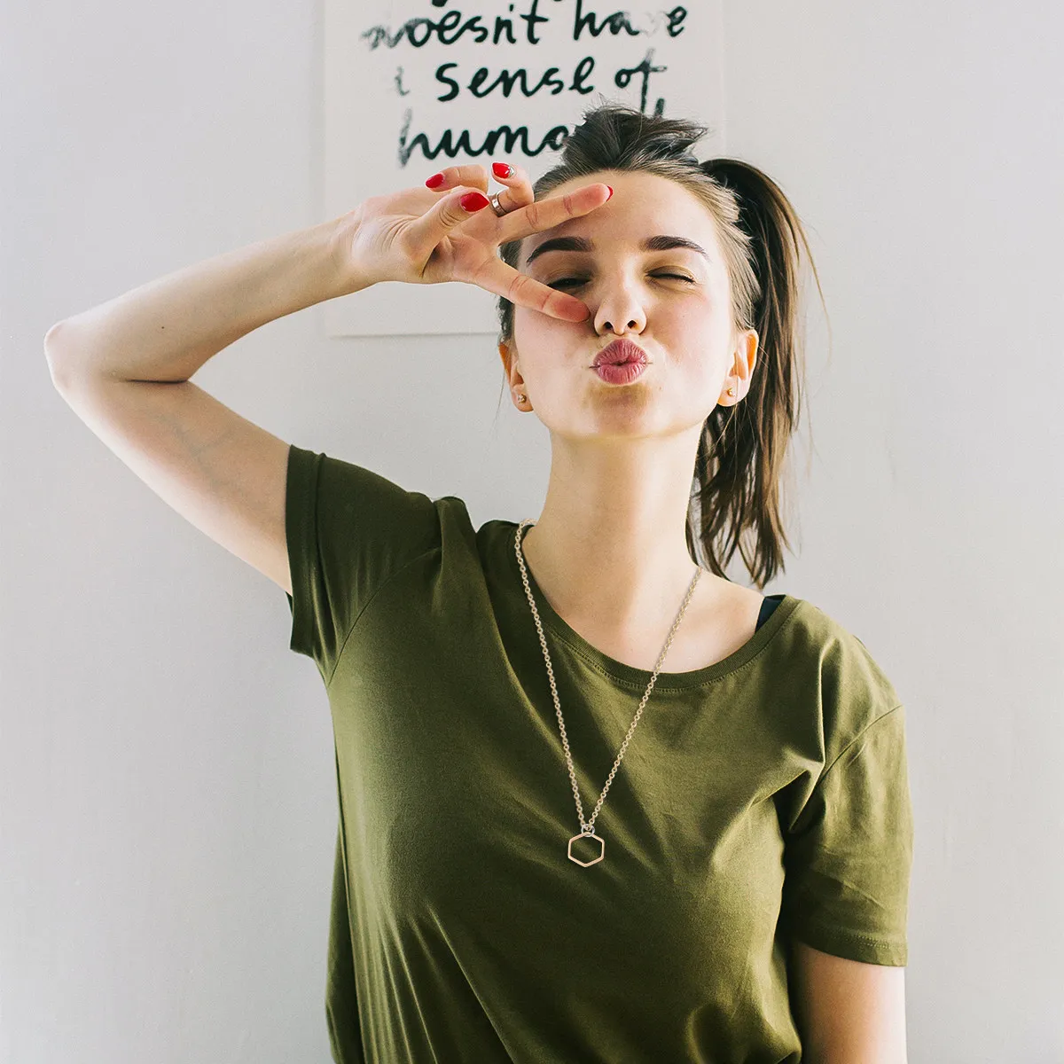 

30 шт. шестигранных подвесок из нержавеющей стали золотого цвета, аксессуары для рукоделия, украшения для женщин, материалы для изготовления ювелирных изделий