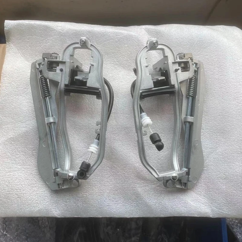 1pc for BMW X5 E53 Outer door handle bracket