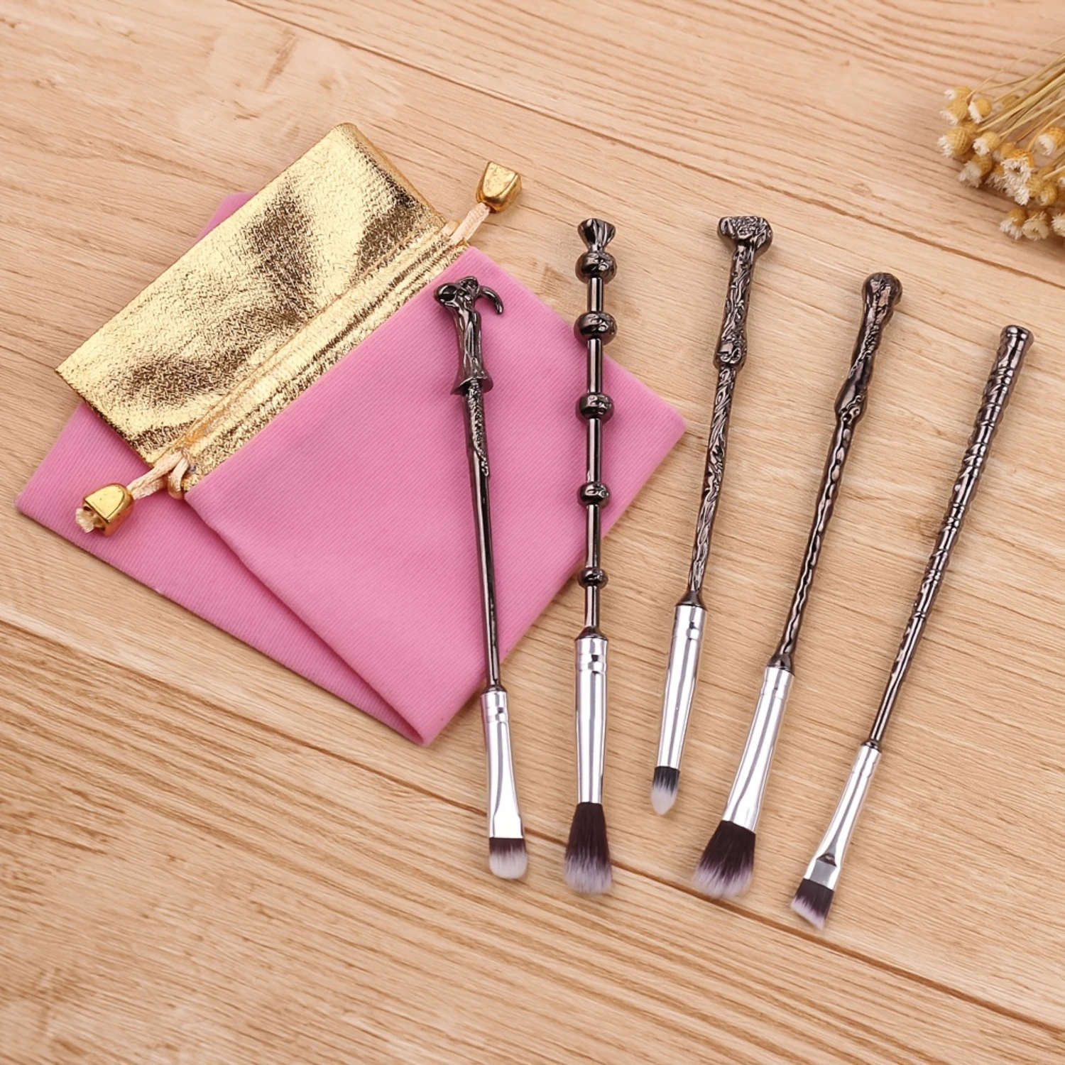 Make-up-Pinsel-Set – 5-teilig, Zauberstab, Make-up-Pinsel, Foundation, Blending, Rouge, Lidschatten, Gesicht, Lippen, Puderpinsel, Beauty-Tools