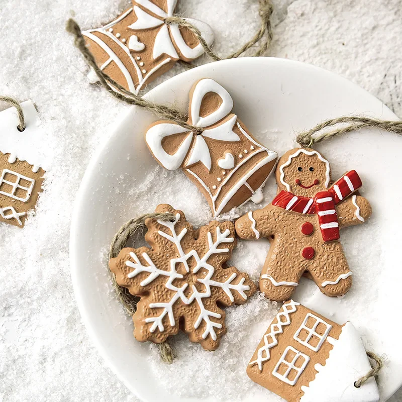 

Christmas Resin Pendant, Gingerbread Man, Snowflake, Bell