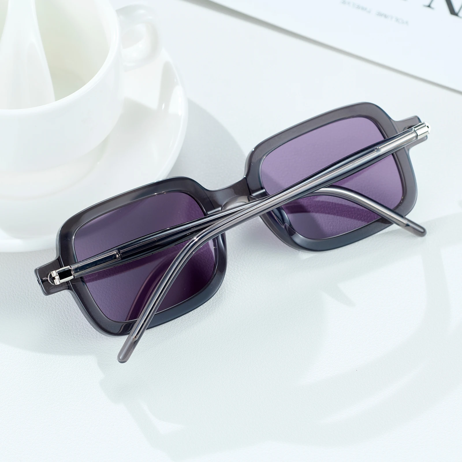 Reef Tiger модные песочные черные квадратные солнцезащитные очки 400 УФ блокирующие невидимые ультрафиолетовые фиолетовые линзы 100% защита от солнца