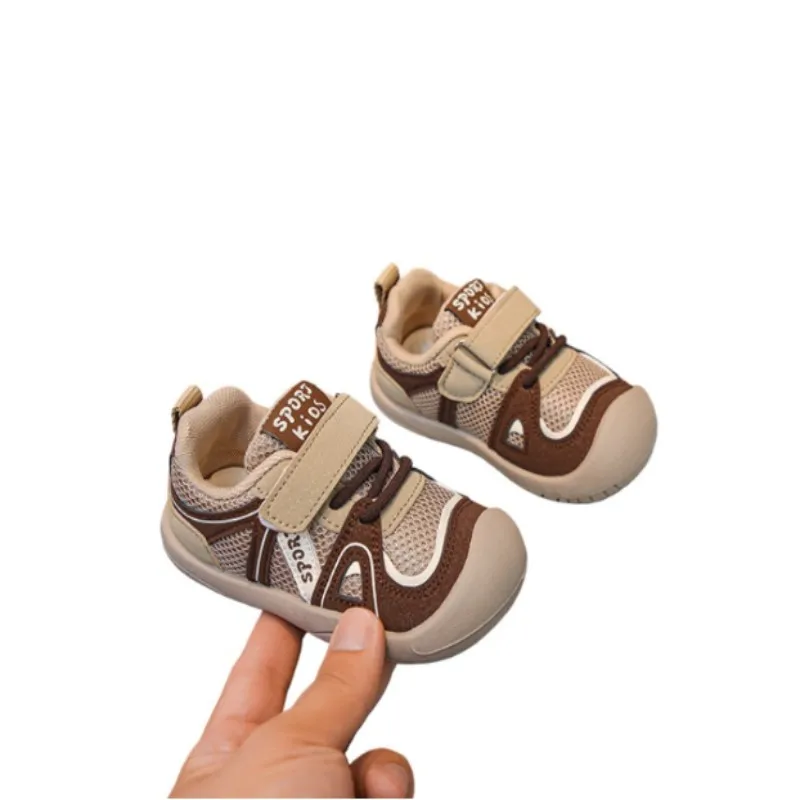 

Детская повседневная обувь цвета хаки, осень 2021, новая модная спортивная обувь для мальчиков и девочек, дышащая спортивная обувь с сеткой на мягкой подошве, размер 21-30