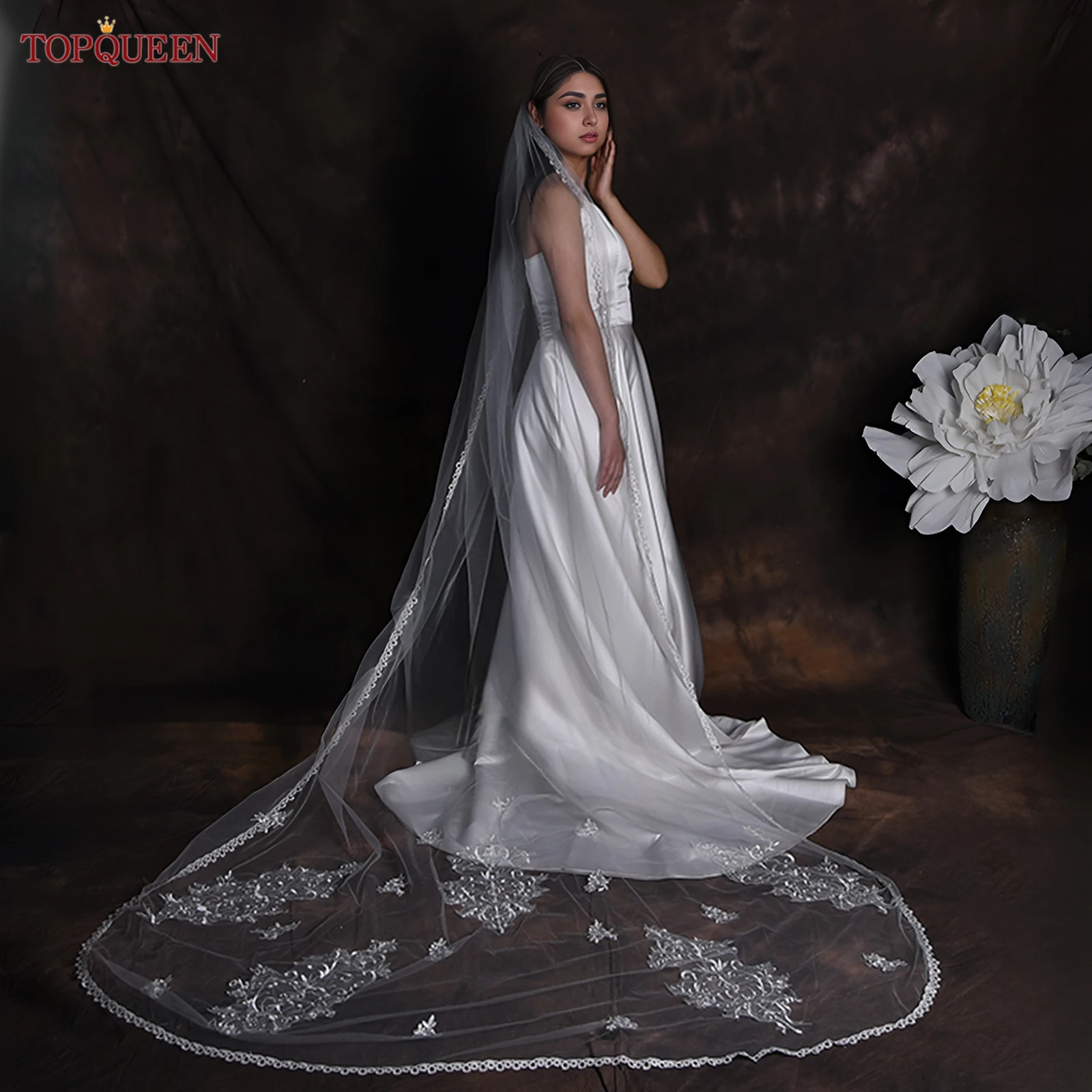 

TOPQUEEN M47 Роскошная кружевная свадебная фата с элегантной кружевной отделкой, соборная свадебная фата с расческой для волос, свадебные аксессуары, настраиваемые