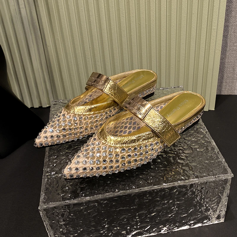 

Хит продаж: Летние женские шлепанцы с камнями, повседневные тапочки в ретро-стиле с острым носком, модные полутапочки с металлической пряжкой, сандалии для женщин