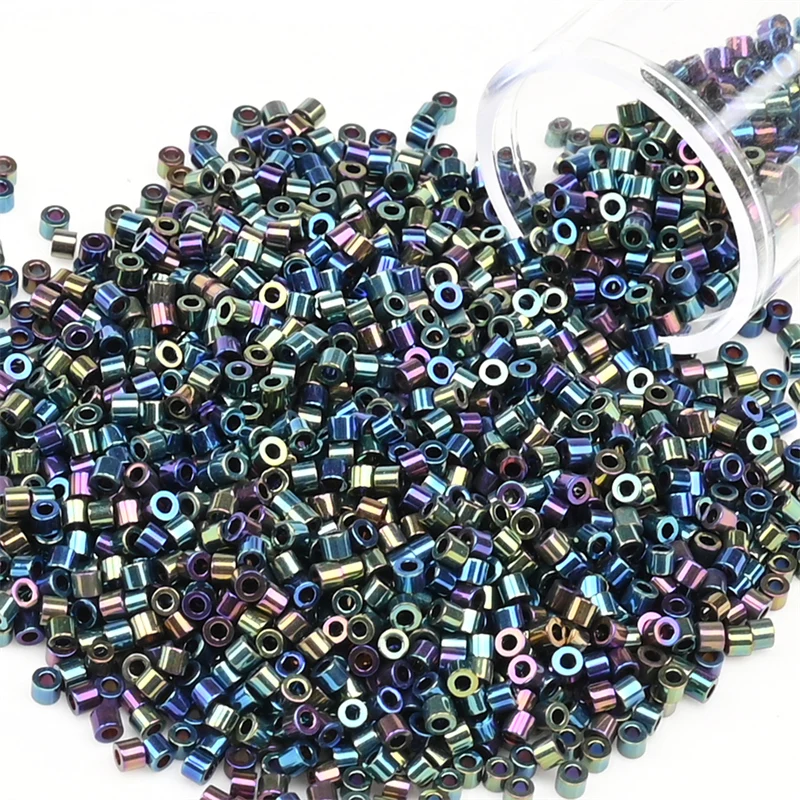 2000 Stück 11/0 Metallic Farbe Japan Glasperlen Bunte kleine Charm Perlen für Schmuckherstellung DIY Armband Handarbeit Nähen