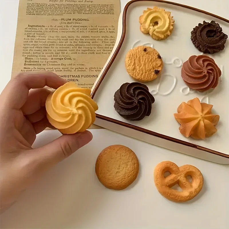 New Fun Creative Cute Biscuit Refrigerator Magnet 6pcs Decoration Chocolate Photos Resin Stickers Halloween Christmas Eve fridge