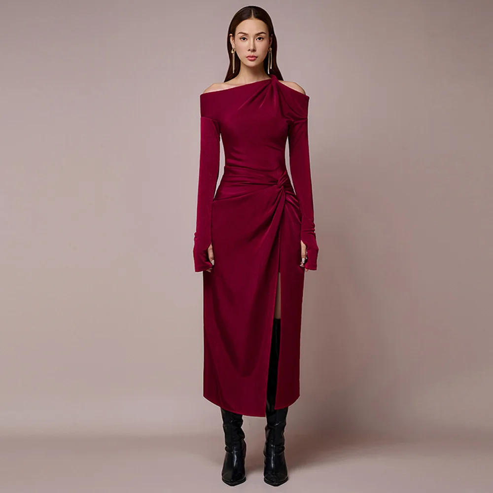 

Customized Burgundy Velvet Evening Dress Formal Saudi Arabia Party Dress Simple Off the Shoulder Long Sleeves Prom Gowns