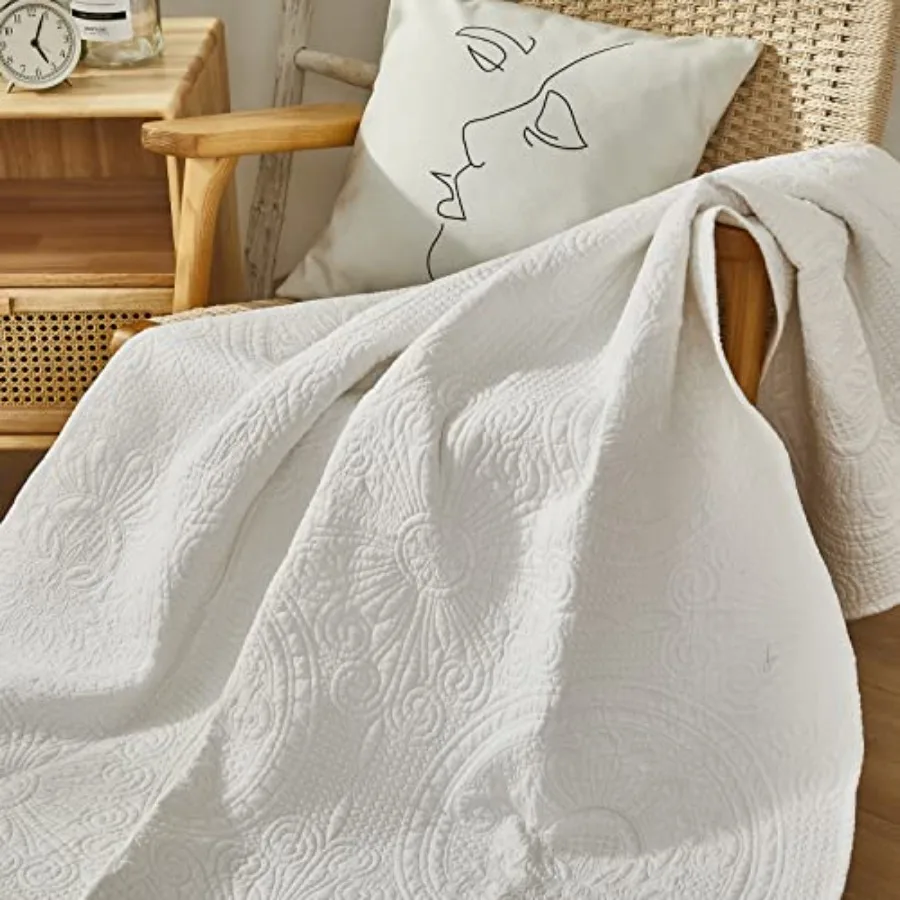 

Boho Medallion Quilt Cotton Quilted Throw Blanket for Bed Couch Daybed 47 X 60 Inch Decorative Throw Blankets