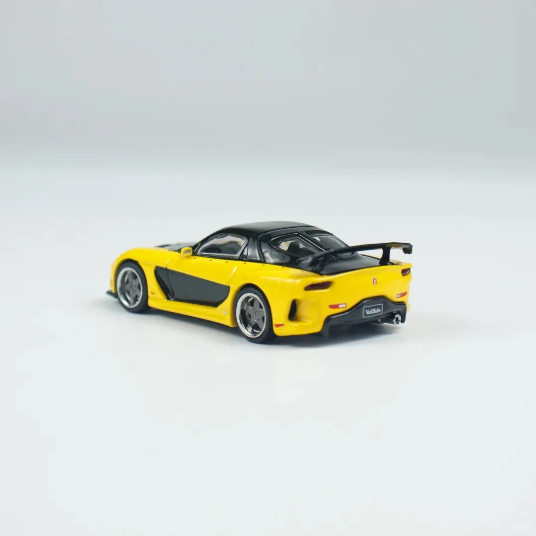 Рисунок 4 - Tarmac Works TW 1:64 Mazda RX-7 VeilSide Fortune7
