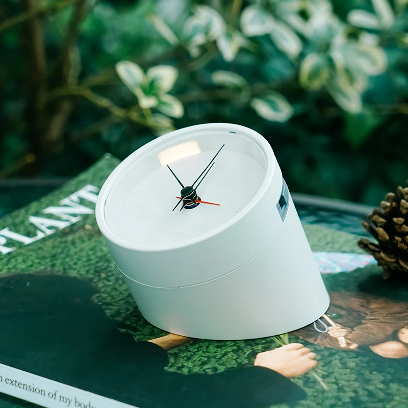 

Creative luminous alarm clock ins desktop clock kids girl clock watch small home internet celebrity get up artifact silent