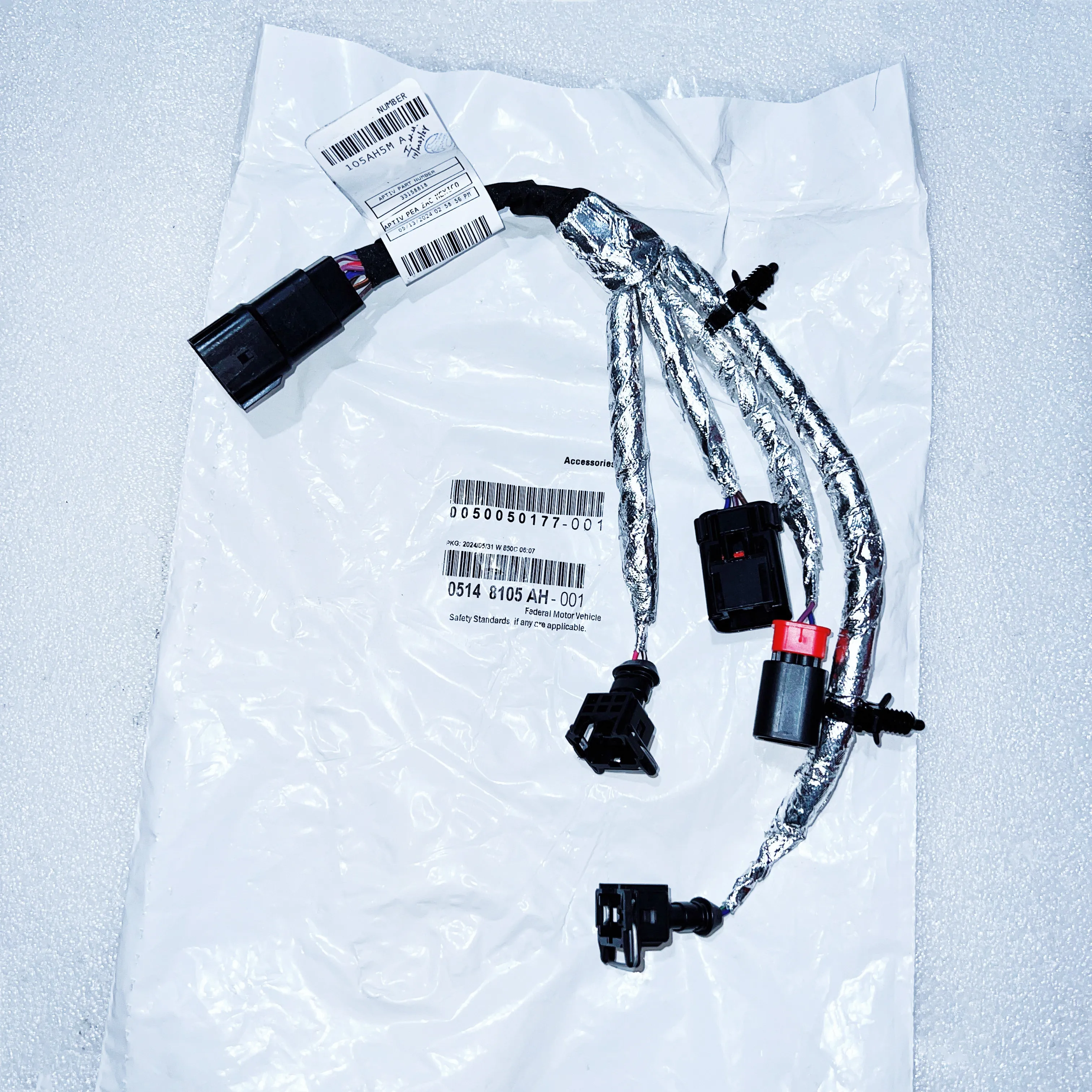 

Oil Pressure Sensor (Temperature/Knock Sensor) Wiring Harness 5148105AE, 5148105AH, Suitable FGor: 3.0L, 3.6L, Jeep Wrangler, Gr