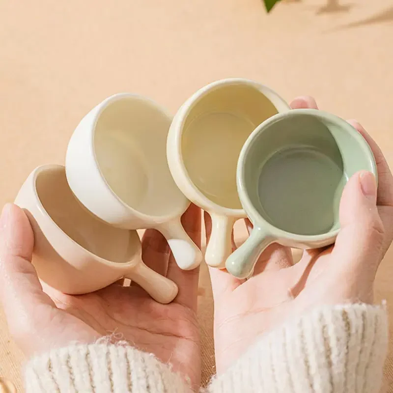 Saucer with Handle Ceramic Small Dish Cream Color Cute Soy Sauce and Vinegar Dish for Dining Room Kitchen Ketchup Dipping Sauce