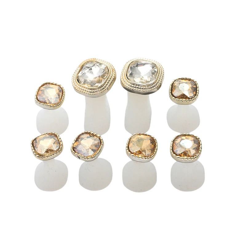 8PCS เล็บซิลิโคน Toe Separator Daisy WaterDrop Rhinestone ดอกไม้รูปร่างเล็บเครื่องมือนุ่ม Finger Separator สําหรับเล็บ
