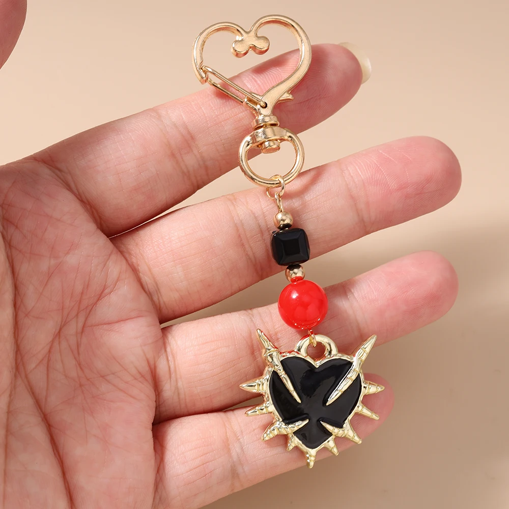 Aihua Y2K Metal Steampunk Red Heart Keychain for Women Girls Handbag Pendants Rock Hip Hop Thorn Heart Key Ring Jewelry Gifts