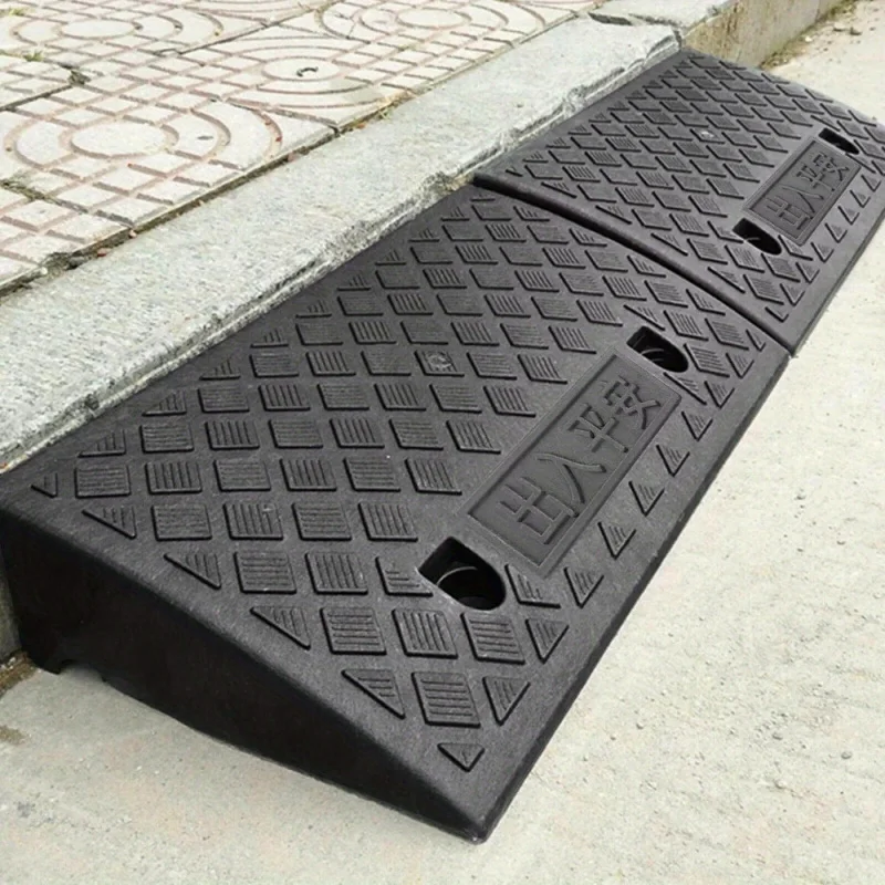 1 pc Curb Ramp 50x27x9cm Portable Curb Ramp Heavy Duty Threshold Ramp Curb Ramp Suitable for Doorway Wheelchair Bike