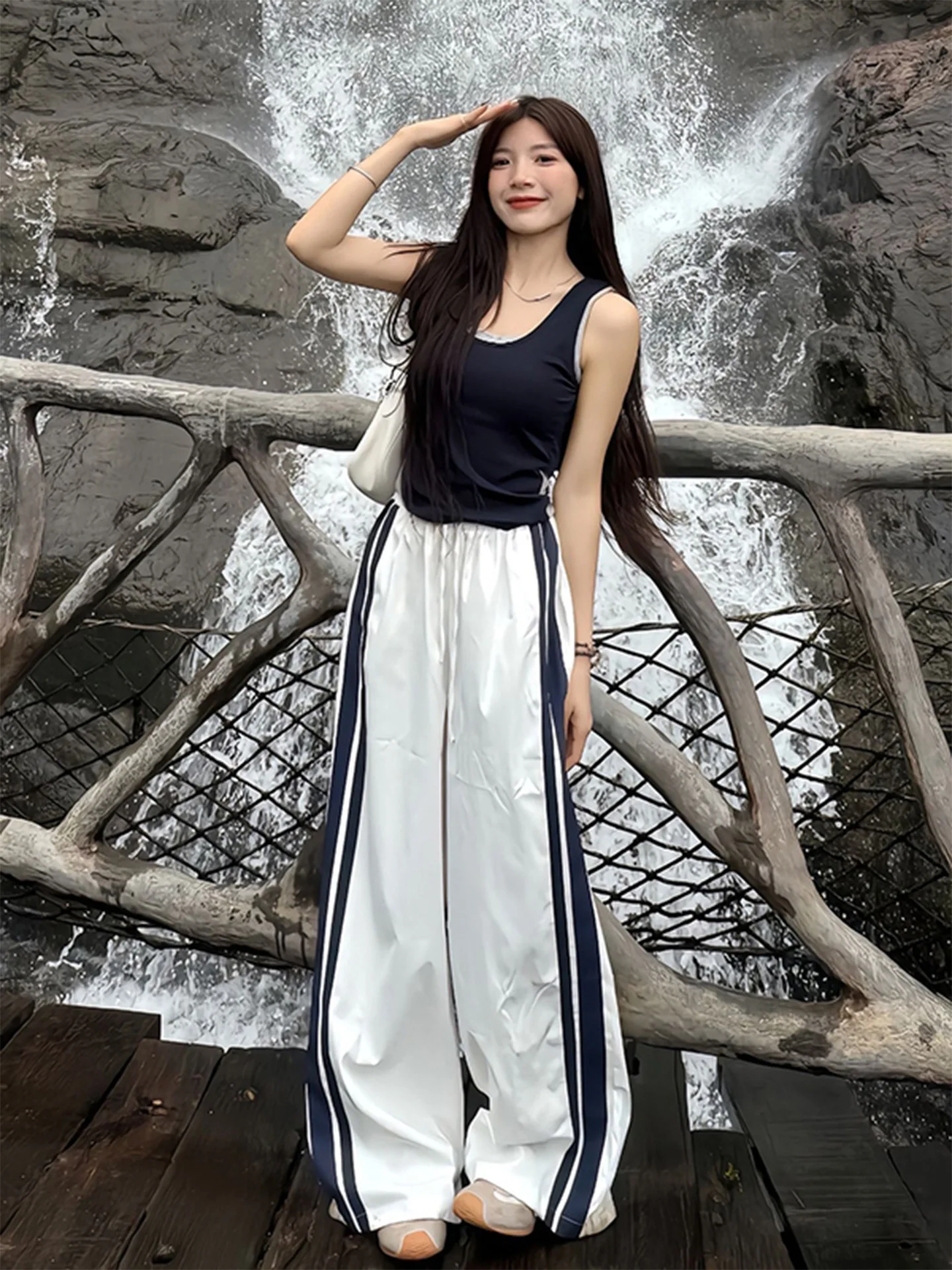 

Qui Dry Sports Pants Striped Thin American Sle White Ice Silk Drapey Straight Leg Micro Flared Pants for Men And Women