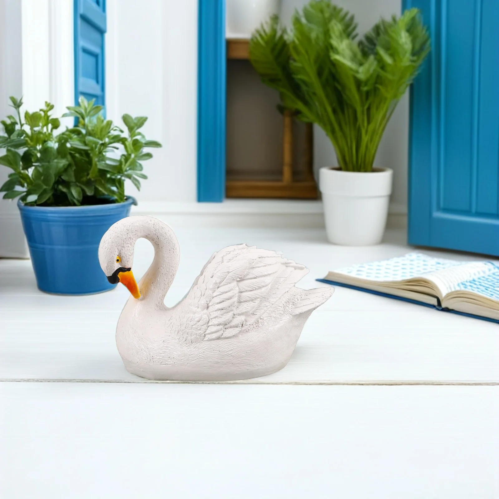 

Outdoor Swan Sculpture Realistic Floating Swan Garden Courtyard Resin Decoration Elegant Swans Ornament Water Feature Decor