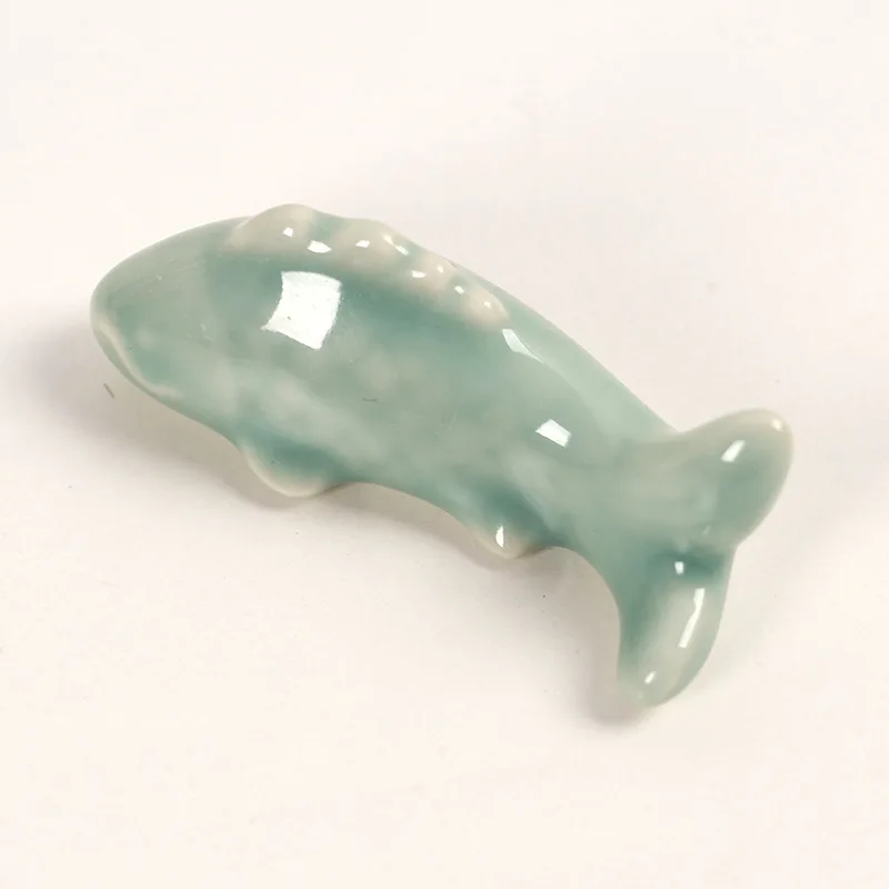 FY Lovely Koi Carp Small Pen Holders Ceramics Living Room Decoration Fish Figurines Celadon Home Decor Ornaments Garden Fairy