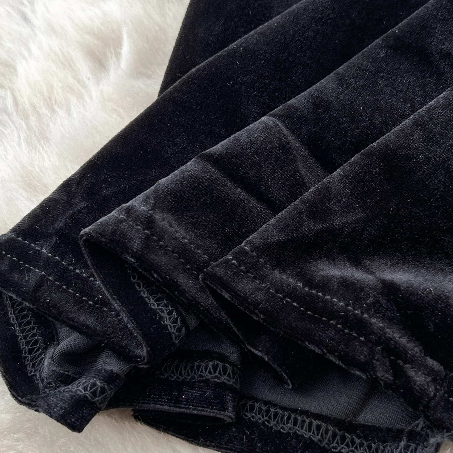 Vintage V-neck Elegant Long Sleeves Chic Flocking Print Spliced Velvet Slim Bandage Dresses Evening High Street Winter Clothing