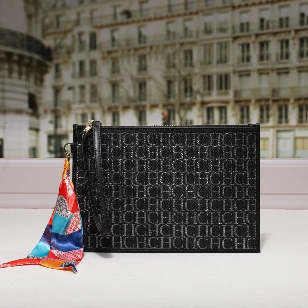 

Women Clutch Bag Letter Pattern Design Casual Versatile Ladies Trendy Purse Hot Sale Handheld Bag