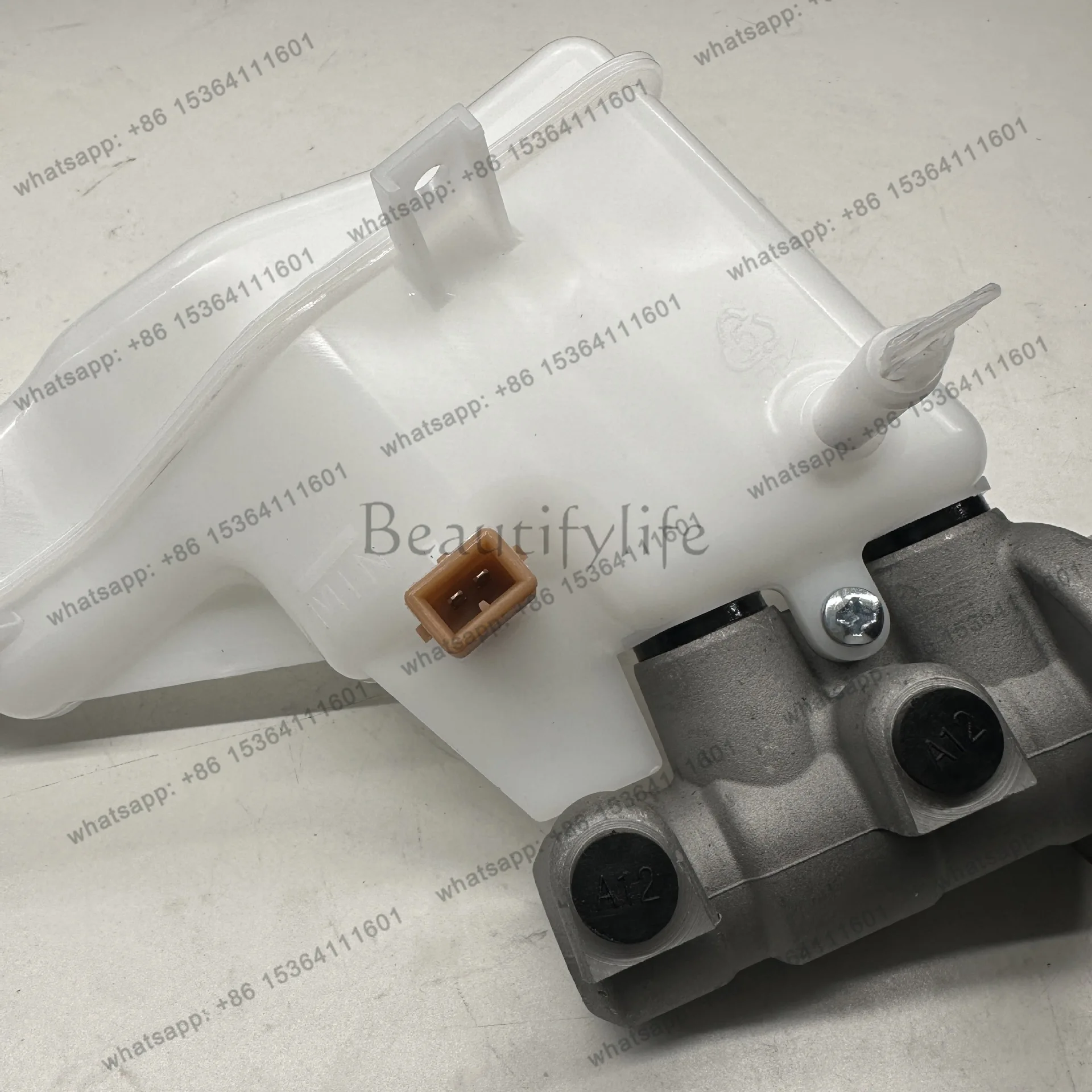 TOOL  for SOUL II 2014-2018 Brake Master Pump 58510B2800 58510-B2800