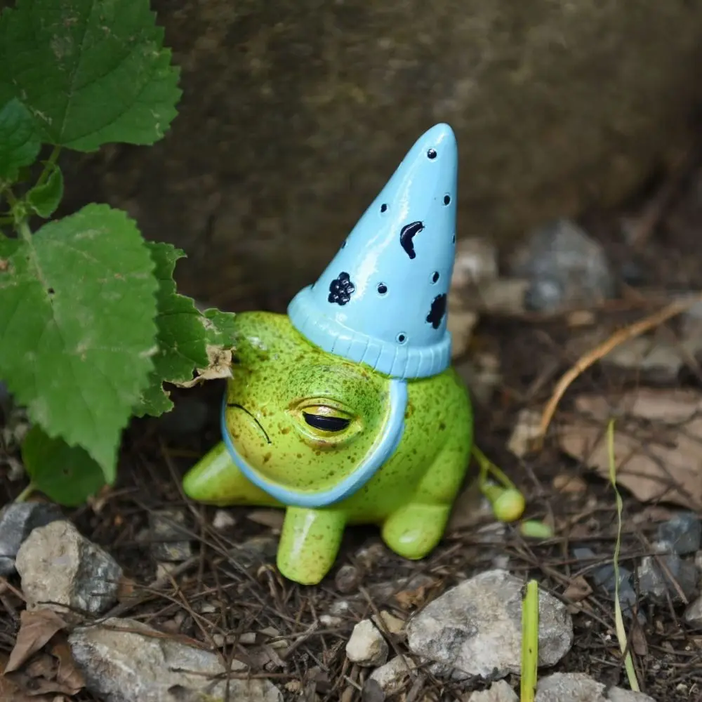 

Funny Hand-Painted Cute Frog Statue Small Cartoon Little Frog Statue 3D Resin Animal Ornament Bonsai