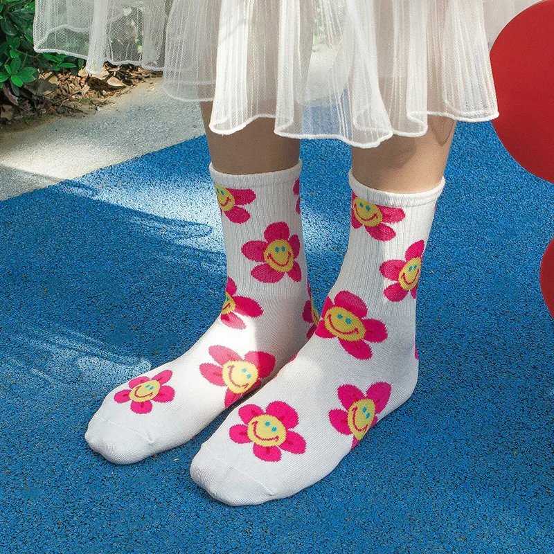 New Arrivals Japanese Korean Style Cartoon Flower Women Socks Harajuku Kawaii Socks Breathable Spring Autumn Casual Socks 양말