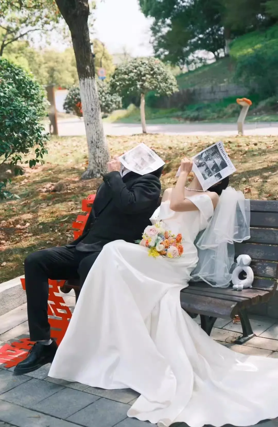 

Wedding Veil with Comb Elegant White Simple Bowknot Two-Layer Bridal Veils Soft Tulle Shoulder Length