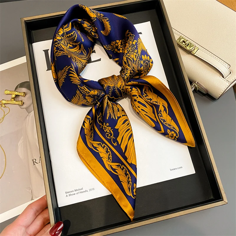 100% Pure Silk Scarf Women Spring Summer Square Neck Scarves Foulard Female Bandana Hiagh Quality Solid Bufanda 2024