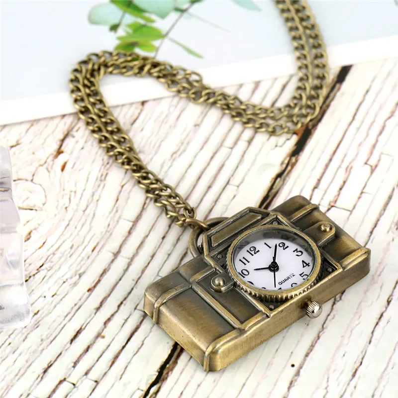 Old Fashion Camera Design Necklace Pocket Watch Quartz Movement Arabic Numeral Display Clock for Men Women Pendant Watches Reloj