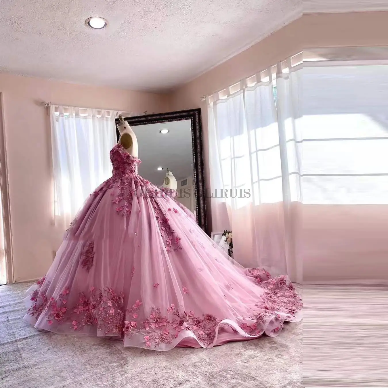   2022 Vestidos De quinceañera rosas Apliques 3D Rebordear Sweetheart Vestidos De baile De flores hechos a mano Vestidos De 15 Años