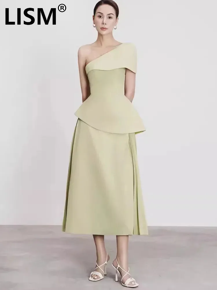 

LISM Fashion Women's Party 2 Pcs Set Single Rotator Cuff Skew Collar Asymmetry Tops Pleated Skirt Elegant Suits 2025 Spring New