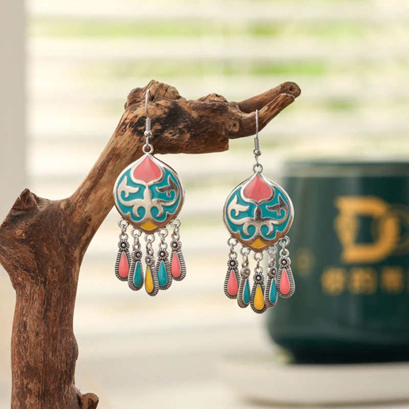 Neue ethnische Feuer Totem Ohrringe für Frauen kreatives Design kurzen Stil Emaille Vintage Wasser tropfen Ohrringe Party täglichen Schmuck – Detail 4