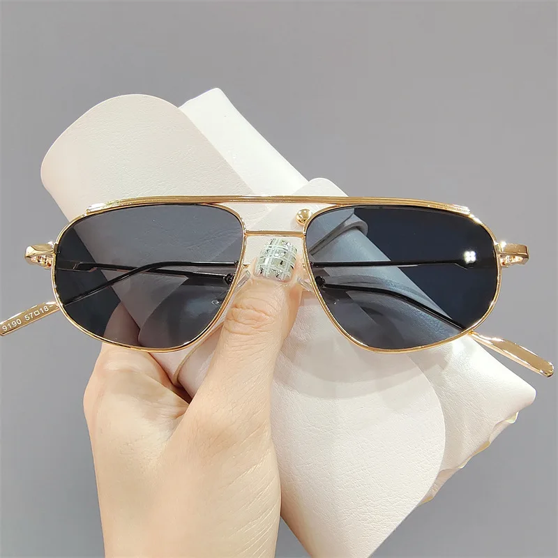 Retro Geometry Women Sunglasses 2022 Square Sun Glasses for Woman European New Fashion UV400 Eyewear Driving Oculos De Senhora