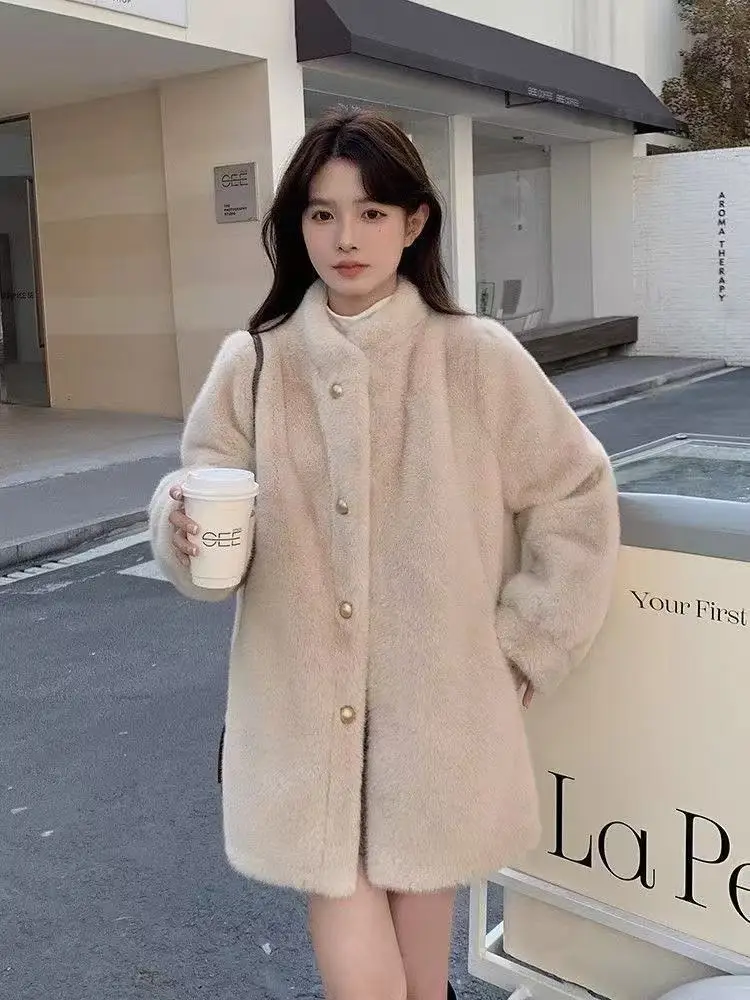 معطف ماكسي من الفرو الصناعي معاطف نسائية بحزام ممتاز لفتاة الأعمال الطليعية وجيوب مخفية معطف فاخر قابل للتمدد