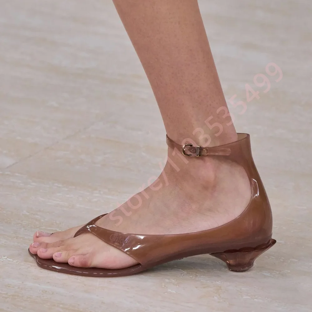 

2026 New Clear Pvc Toe-Post Low Heel Sandals Women Ankle Strap Square Toe Runway Sandals Fashion Summer Casual Footwear