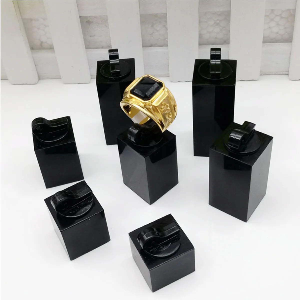 

7pcs Acrylic Rings Holder Transparent Jewelry Display Stand Black Durable Unique Design For Ring Art Store Craft Display Use