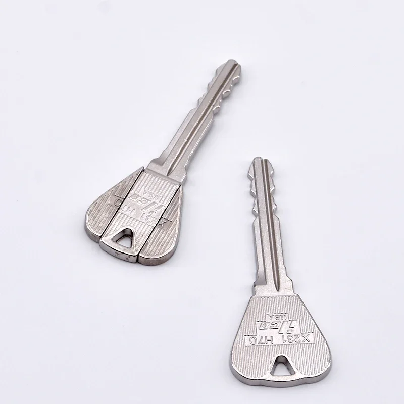 Folding Keys Magic Tricks Key Into Bottle Magia Magician Close Up Illusion Gimmick Prop Mentalism Comedy