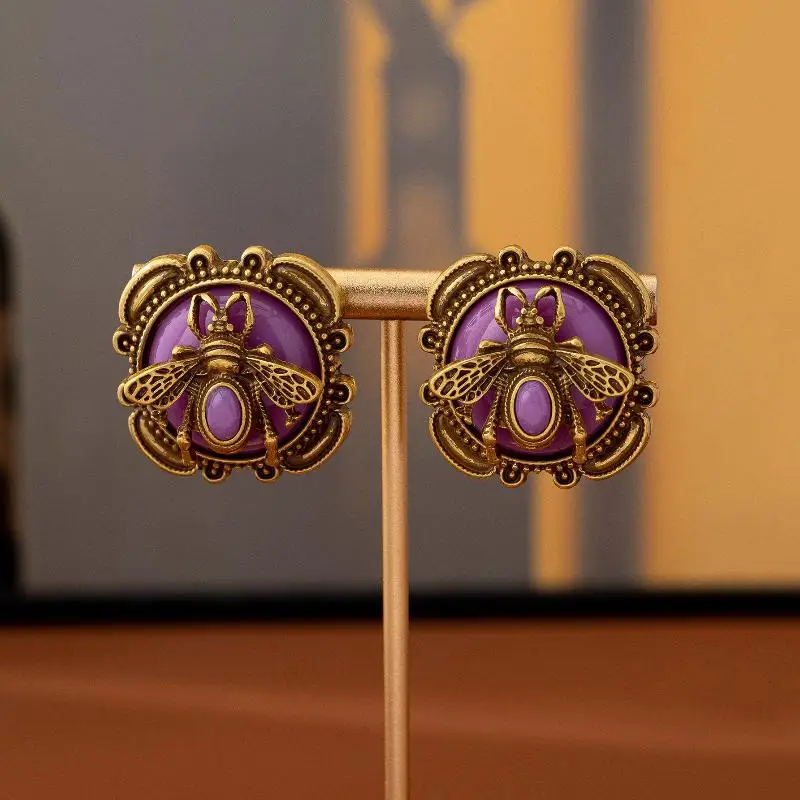Vintage Moth Studs Earrings For Woman Glass Bee Antique Gold Color Luxury Quality Jewelry Wedding Party Accessories