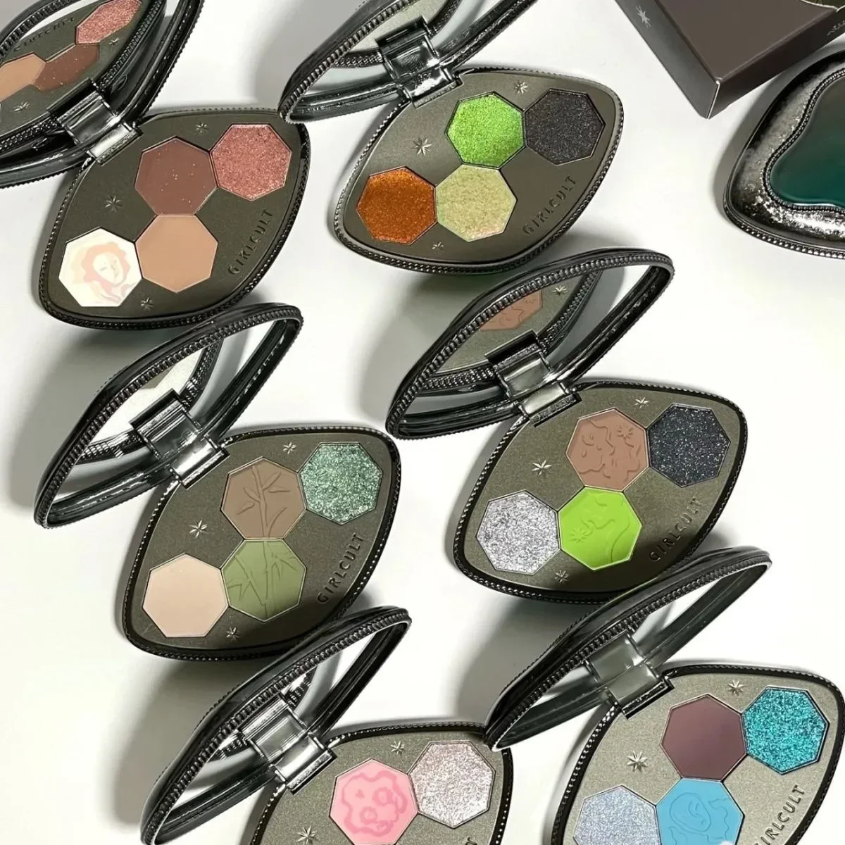 Girlcult Makeup Eyeshadow Palette Four Colour Eyeshadow Palette Blue Aurora Chameleon Eyeshadow Palette