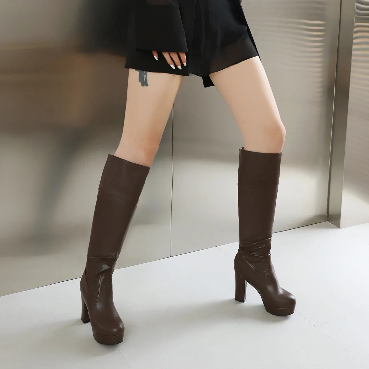 Fashion Turn Over Edge Knee High Boots Women Chunky Heels Sexy Winter Dress Party Lady Brown Pleated Slip-on Long Platform Boots