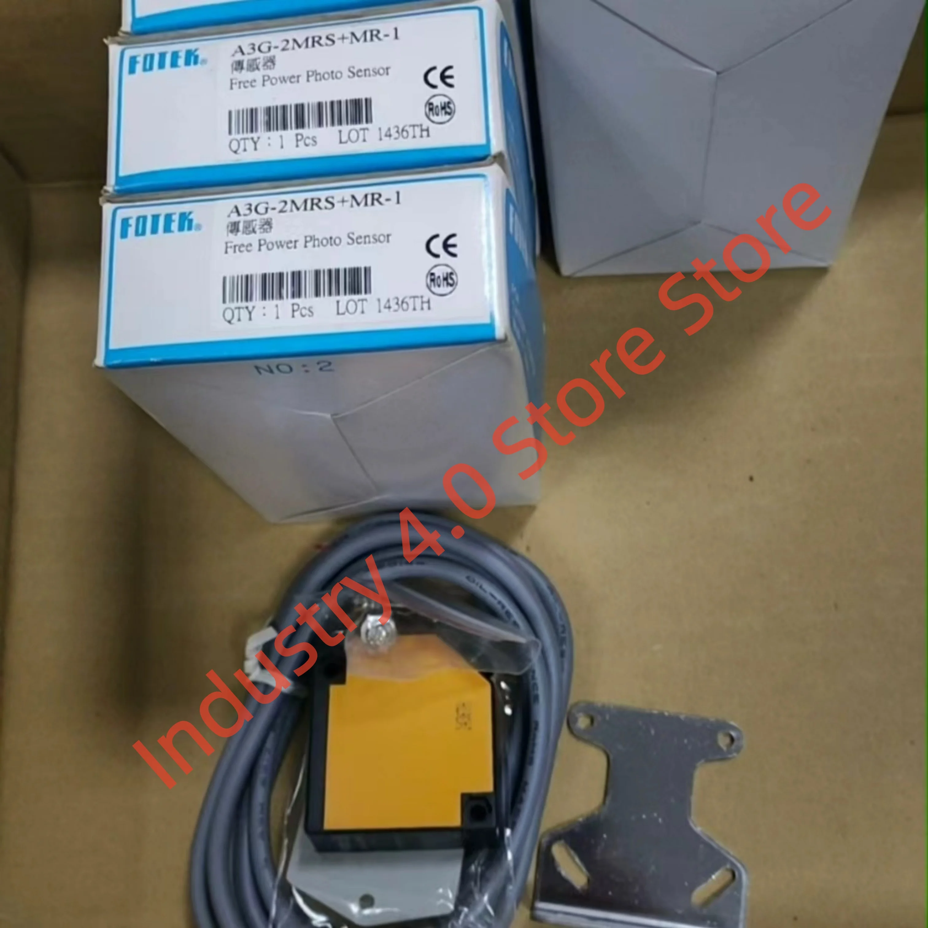 

New A3G-2MRS+MR-1 in box Photoelectric Switch