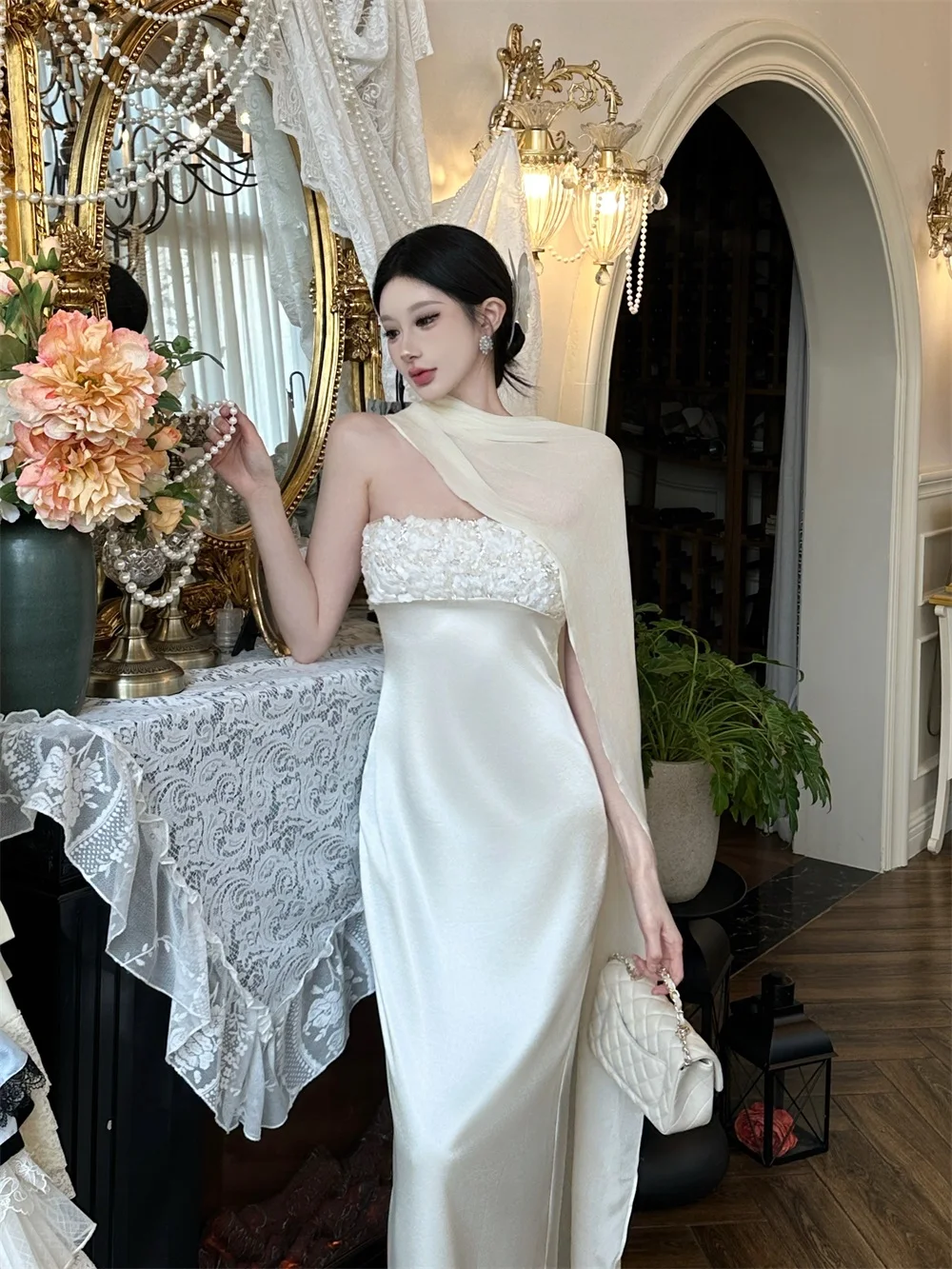 

Белое женское зимнее вечернее платье класса люкс с богатой отделкой, из атласа, с эффектом обертывания, длинное, в стиле знаменитостей