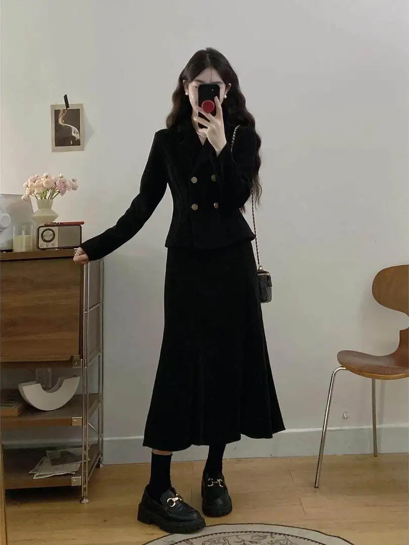 

Faionable Corduroy Jaet And Skirt Set for Women Ele Spring Outfit Casual Sle Two-Piece Suit by Xiangduor