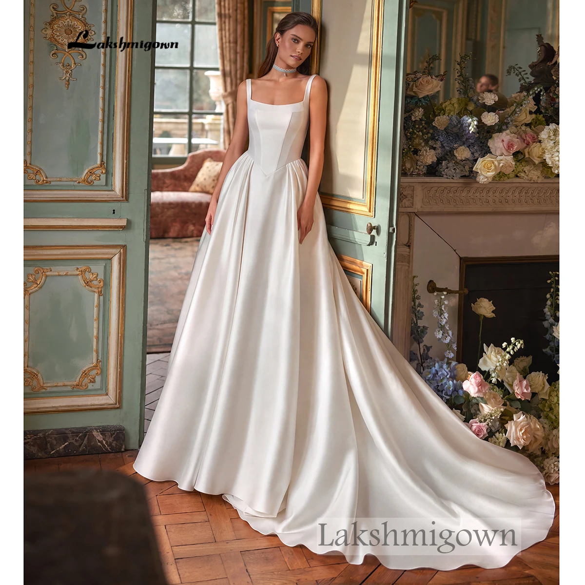 Lakshmigown Brautkleid mit quadratischem Ausschnitt, aus Satin, mit breiten Trägern, A-Linie, mit Schnürung am Rücken, individuell anpassbar. – Detail 5