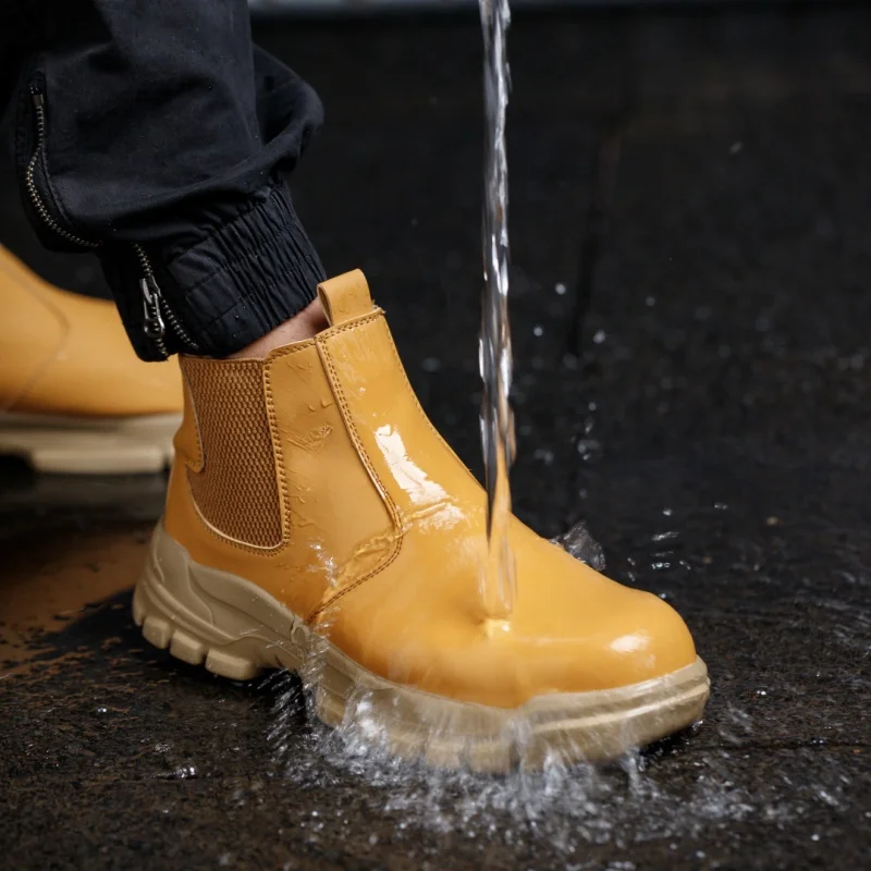 Mens Waterproof Safety Shoes Yellow Steel Toe Cap Boot Men\'s boots Anti-smash Outdoor Sneakers for Work High Industrial Footwear