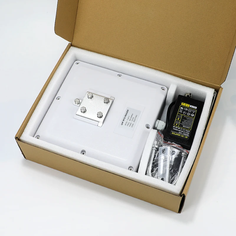 Leitor de longo alcance 7dBi UHF RFID ISO18000-6C RS232 ou USB UHF RFID Leitor integrado para gerenciamento de armazém