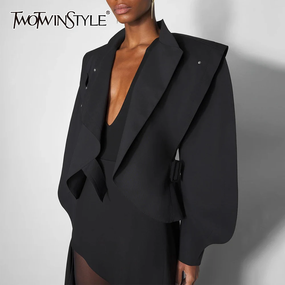

TWOTWINSTYLE, черная минималистичная куртка со сращенными поясами, женская куртка с воротником-стойкой и рукавами-фонариками, элитные женские куртки, осенняя мода