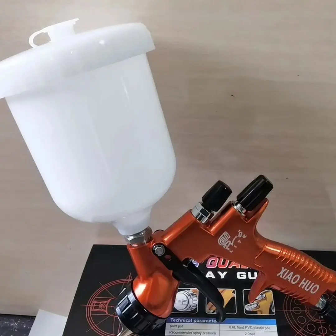 

Пневматический краскопульт AIR GREEN TES высокого давления, сопло 1.3 мм, бачок 600 мл, оранжевый, LVMP