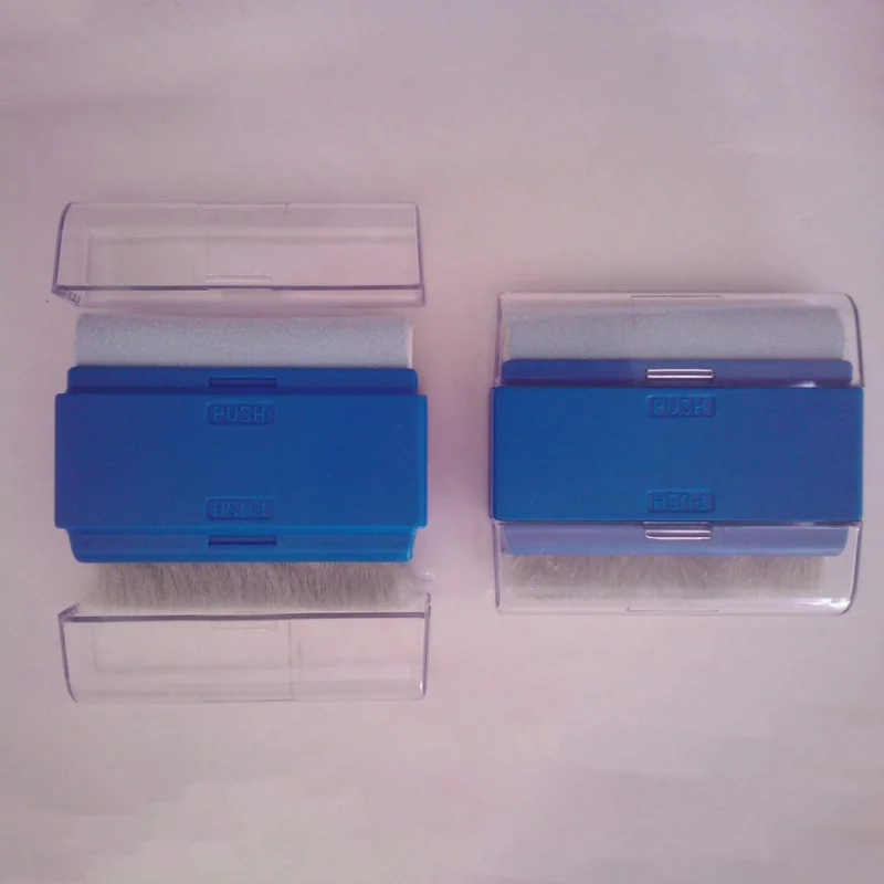 Z 2 Pcs Laptop Cleaning Kit Screen Cleaner Keyboard Brush Dedusting